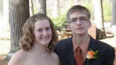 Photo of Images of this heartwarming prom story goes viral again and we all understand why