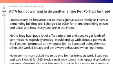 Photo of Artist Refuses To Redo A 12-Hour Pet Portrait For Free After Client Expressed Her Dissatisfaction