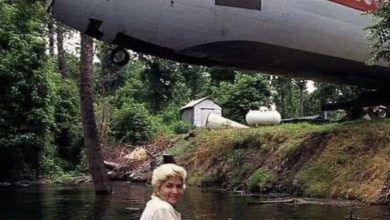 Photo of Woman Turns Boeing Plane Into Fully Functional Home