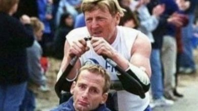 Photo of Dad pushes his son with cerebral palsy to finish more than 1,000 races over four decades