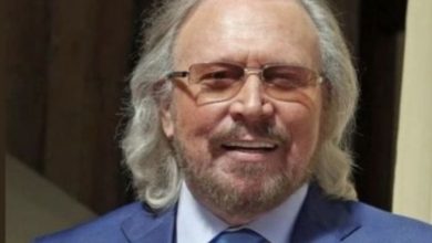 Photo of Barry Gibb reveals his wife of over 50 years had ‘opportunities’ to be with a famous actor