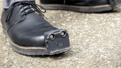 Photo of People Are Wearing These Strange Shoes And Nobody Knows Why