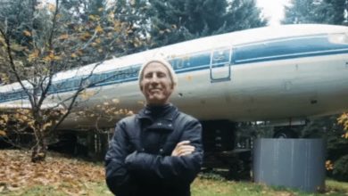 Photo of Man Spends Over $100,000 To Turn Plane Into His Home, Here’s What It Looks Like Inside
