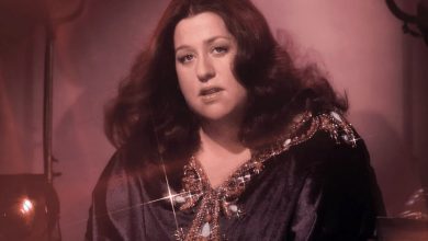 Photo of Cass Elliot’s Daughter Unveils Memoir to Share Her Mother’s Story and Debunk the Ham Sandwich Myth
