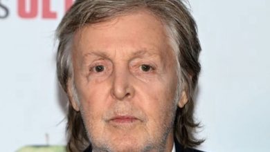 Photo of “Unrecognizable Music Legend”: Paparazzi Capture Aged McCartney on Outing with Young Companion