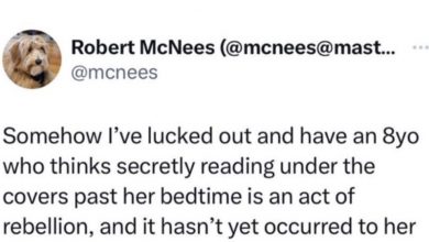 Photo of These parents have strong feelings about their daughter staying up late to read