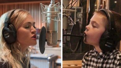 Photo of Carrie Underwood and her 5-year-old son perform a heartfelt performance of “The Little Drummer Boy” in a beautiful duet – Puppy