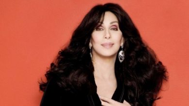 Photo of “Her boyfriend is 40 years younger than her!”: Photojournalists caught Cher at her 76 with her new boyfriend