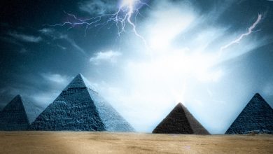 Photo of Breathtaking Discovery: Navy Captain Uncovers Mysterious Fourth Pyramid Hidden on Giza Plateau!