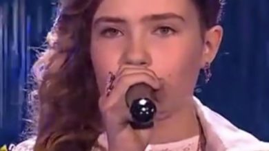 Photo of A young girl dared to perform one of the most emotionally charged songs in the world. After just a few opening notes, the judges leaped out of their seats in astonishment