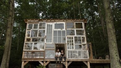 Photo of «A house out of a fairy tale!» One family showed their house made out of window frames and became Internet stars