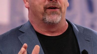 Photo of Rick Harrison of “Pawn Stars” has some bad news.