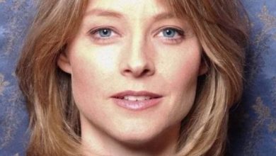 Photo of “I’m Enjoying my Age.” Jodie Foster, 60, Without Makeup and in Simple Clothes, Looks Half Her Age