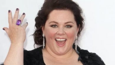 Photo of “Flaunted Her Stunning Figure In A Tight Jumpsuit”: 53-year-old Melissa McCarthy Shared New Photos After Losing Weight!
