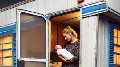 Photo of Wealthy Man Discovers His Sole Daughter Resides in a Dilapidated Trailer with Twins