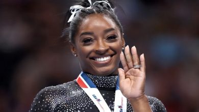 Photo of Essential Insights on Simone Biles at the Paris Olympics: Missed Opening Ceremony, Leg Concern, Public Backlash & Additional Details