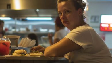 Photo of Woman Participates in Local Food Contest, Becomes Emotional Upon Identifying Her Late Mother’s Recipe