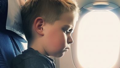 Photo of A Child on a Plane Handed Me a Note and $10 — It Transformed My Life