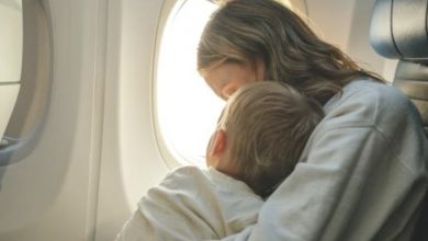 Photo of My Husband Purchased First Class Tickets for Himself and His Mom, Leaving Me and the Kids in Economy