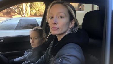 Photo of My Neighbor Declined to Carpool My Daughter, Saying There Wasn’t Enough Room in Her Car — So I Gave Her a Tough Lesson