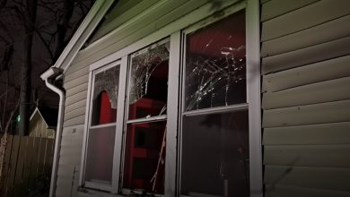 Photo of I broke my grouchy old neighbor’s window after she spoiled my party—only to find her sitting alone in heartbreaking silence