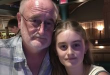 Photo of My Stepdaughter Took Me Out to a Restaurant – When the Bill Arrived, I Was Left Completely Speechless