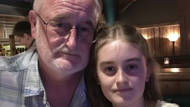 Photo of My Stepdaughter Took Me Out to a Restaurant – When the Bill Arrived, I Was Left Completely Speechless