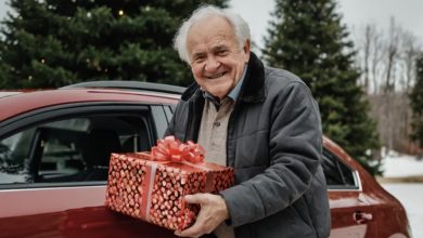 Photo of My father-in-law said he was too ill to join us for Christmas, but he didn’t expect us to follow him when he left the house