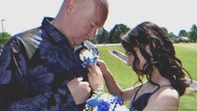 Photo of Father Escorts Disabled Daughter to Prom, Receives $10K Check for ‘Dad of the Year’ in Mailbox Afterwards