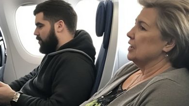 Photo of My husband purchased first-class tickets for himself and his mother, leaving me and the kids in economy – the lesson I taught him was a tough one