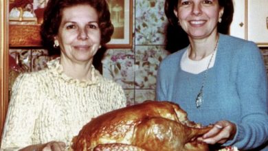 Photo of The mothers of a couple made Thanksgiving a nightmare for their newlywed children