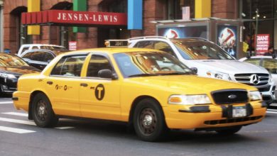 Photo of I stumbled upon the secret that my mom had been working as a taxi driver, and her explanation brought me to tears