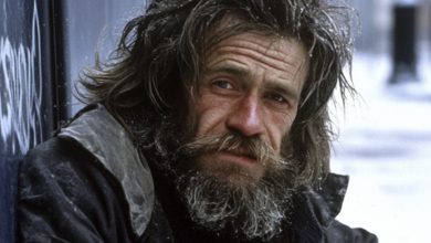 Photo of I offered refuge to a homeless man I found near the dumpster, but when he emerged from the shower, I was left speechless