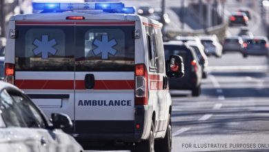 Photo of Wealthy Man in an SUV Blocks an Ambulance in Traffic, Not Realizing His Son Is Inside — Story of the Day