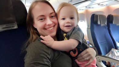 Photo of My husband abandoned me and our toddler in economy class while he took a seat in business class. A few days later, he deeply regretted his decision