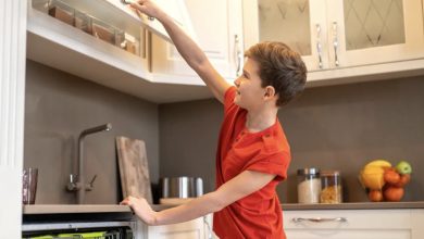 Photo of I forgot to pack lunch money for my son, but he reassured me by saying, “No worries, Mom—I know Dad hides it in the cereal box, so I’ll go get it.”