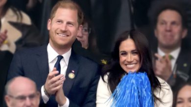 Photo of A lip-reading specialist has deciphered the words Meghan Markle directed at Harry during the Invictus Games opening ceremony