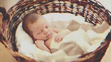 Photo of After coming home from a business trip, my husband was stunned to discover a newborn baby on the table with two notes beside it