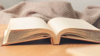 Photo of While reading to her blind grandfather, a girl uncovered a sealed letter tucked between the pages that had been hidden for 60 years