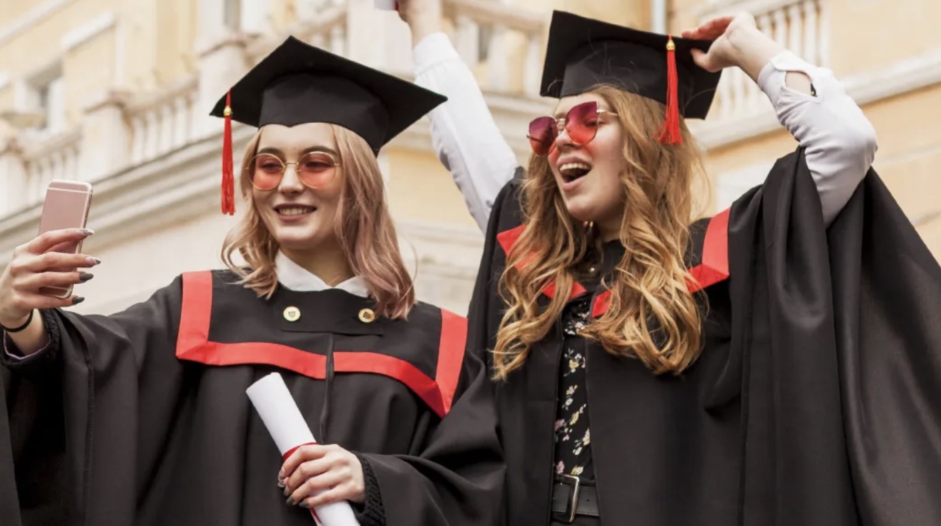 I raised my daughter by myself, yet at her graduation she insisted I
