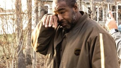Photo of THE WHOLE BLOCK CAME TOGETHER FOR OUR UPS DRIVER—AND HE DIDN’T SEE IT COMING