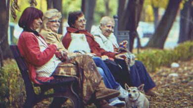 Photo of Poor Nurse Takes Care of 4 Elderly Sisters, Learns Their Will after They All Die – Story of the Day