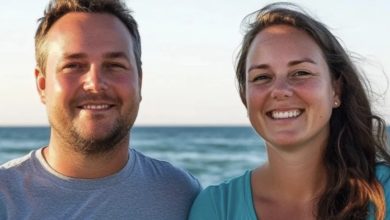 Photo of Seven Days by the Sea with a ‘Friend’: The Astonishing Homecoming That Left a Husband Reeling