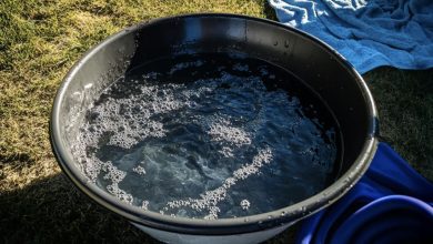 Photo of My would-be mother-in-law forced me to wash in an outdoor basin as a “test”—but in the end, karma caught up with her