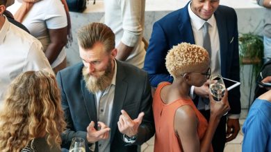 Photo of During my husband’s company gala, our daughter suddenly cried out, “Mom, look—there’s the woman with the worms!” – What I discovered next shattered me.