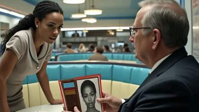 Photo of Waitress Finds Her Mother’s Photo in Billionaire’s Wallet—The Truth Leaves Her in Tears!