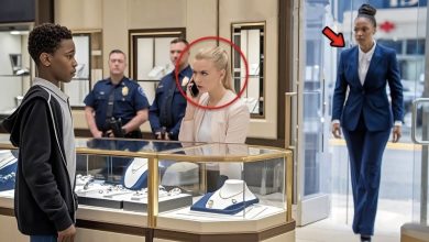 Photo of A White Woman Summons the Police on a Black Teen—Then His Mother Walks In and Everyone Goes Silent