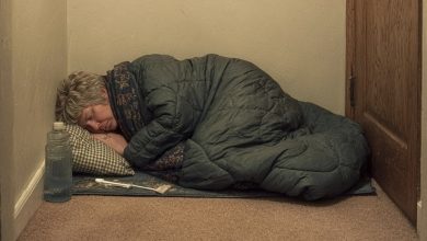 Photo of ow My Sister-in-Law Forced Mom onto a Hallway Floor on Our ‘Family’ Vacation