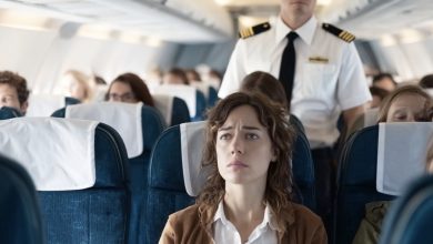 Photo of I Usually Switch Airplane Seats to Be Polite — But I Wished I Hadn’t When the Pilot Stopped at My Row