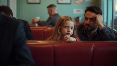Photo of A Three-Year-Old Sent an SOS in a Restaurant — No One Expected What Happened After